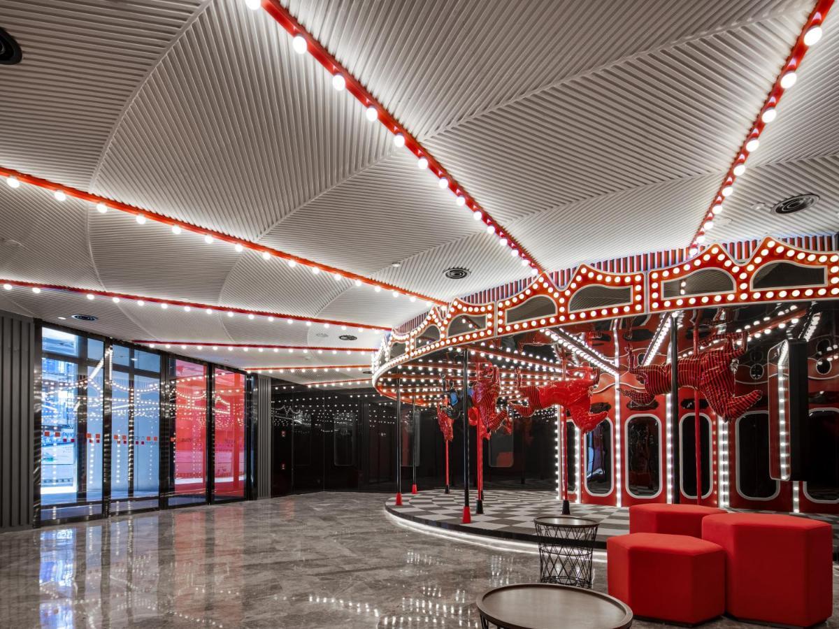 Radisson Red Hotel Zhuhai Gongbei Port Extérieur photo