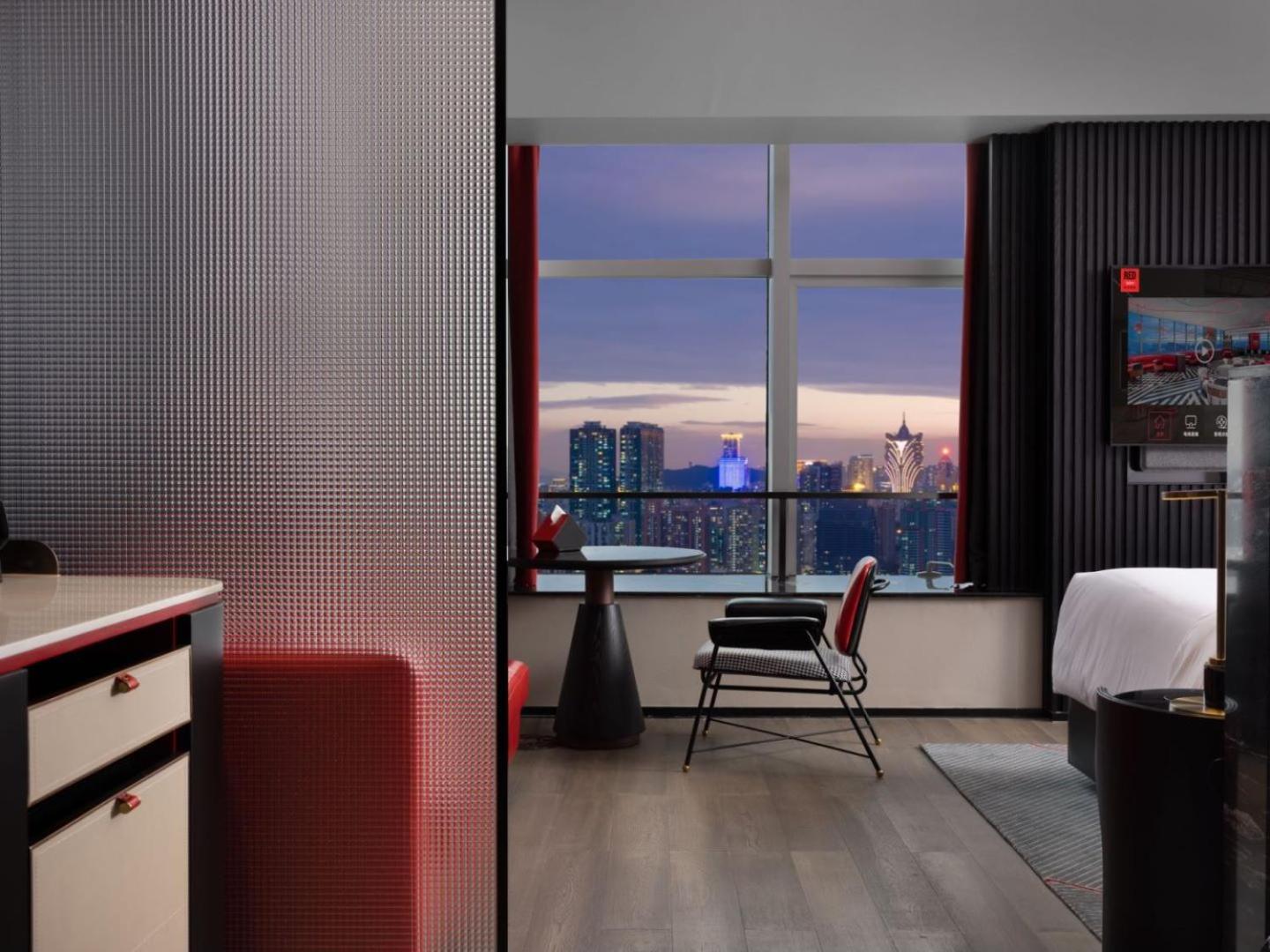 Radisson Red Hotel Zhuhai Gongbei Port Extérieur photo
