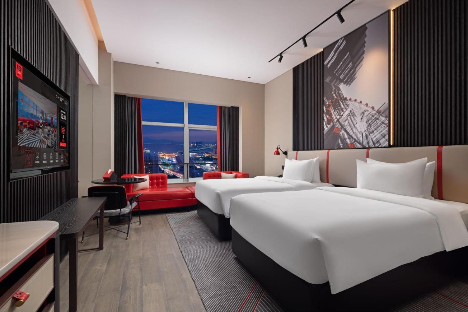 Radisson Red Hotel Zhuhai Gongbei Port Extérieur photo