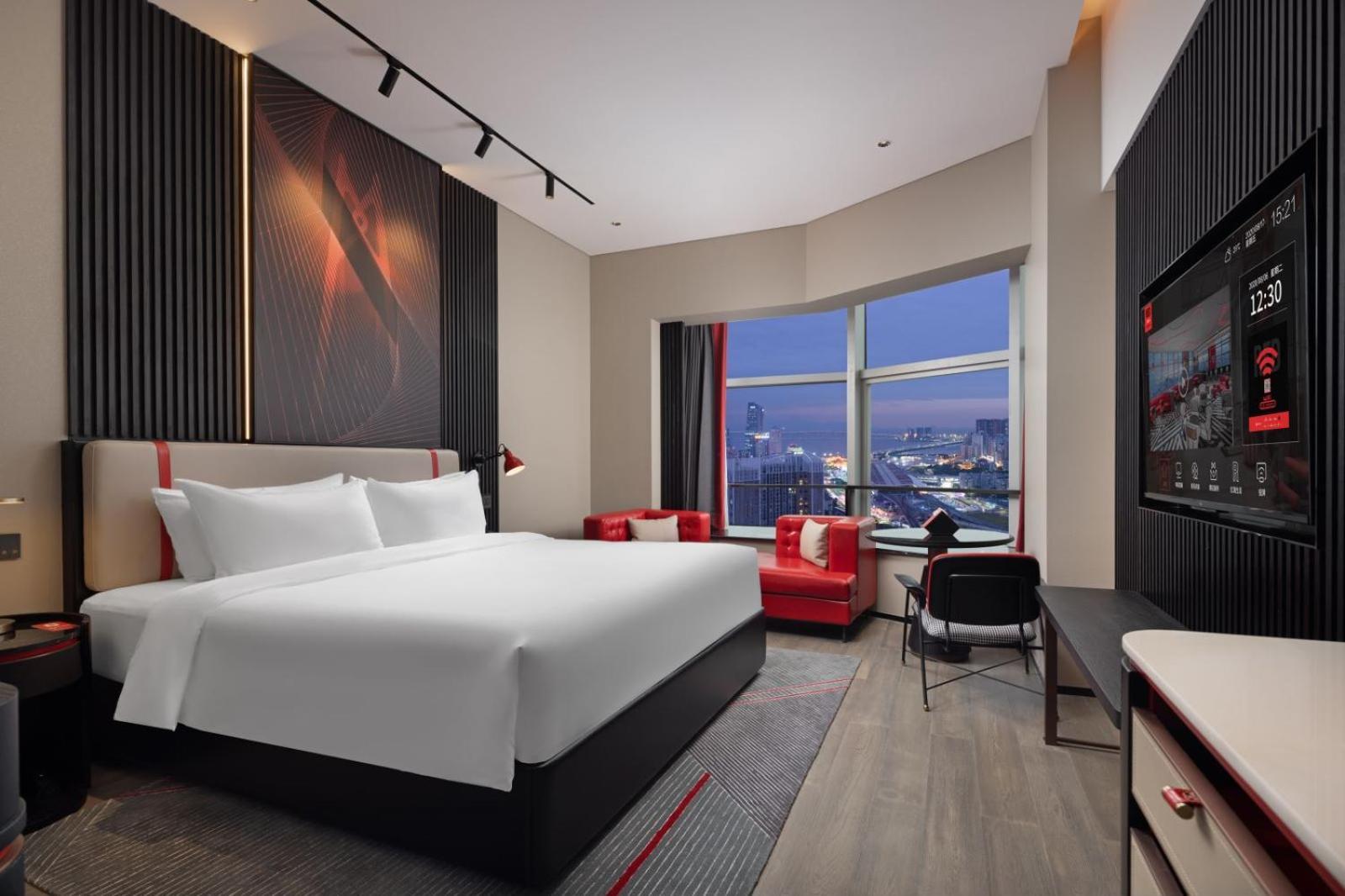 Radisson Red Hotel Zhuhai Gongbei Port Extérieur photo